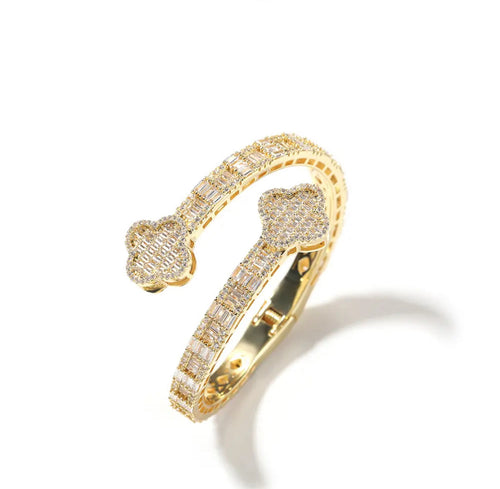 CRUSHED CLOVER | BANGLE