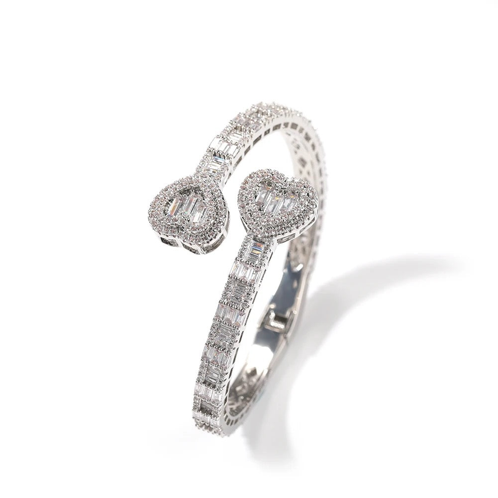 HEART CUFF IT | BANGLE